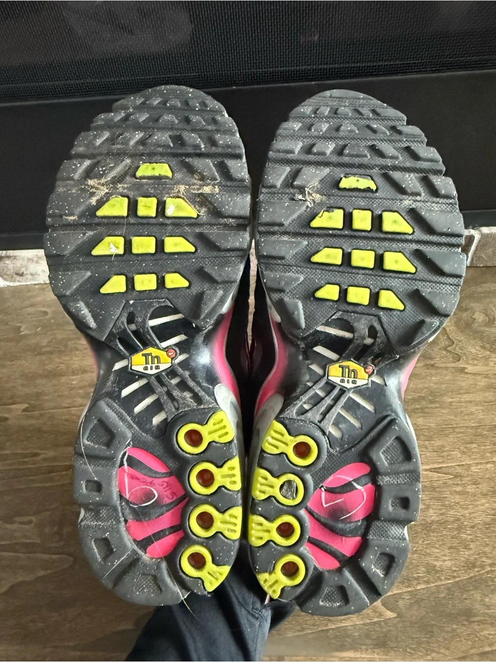 Nike Air Max Plus Mercurial XXV Sneaker Pink Black Volt Unisex Kids US 4Y EU 36